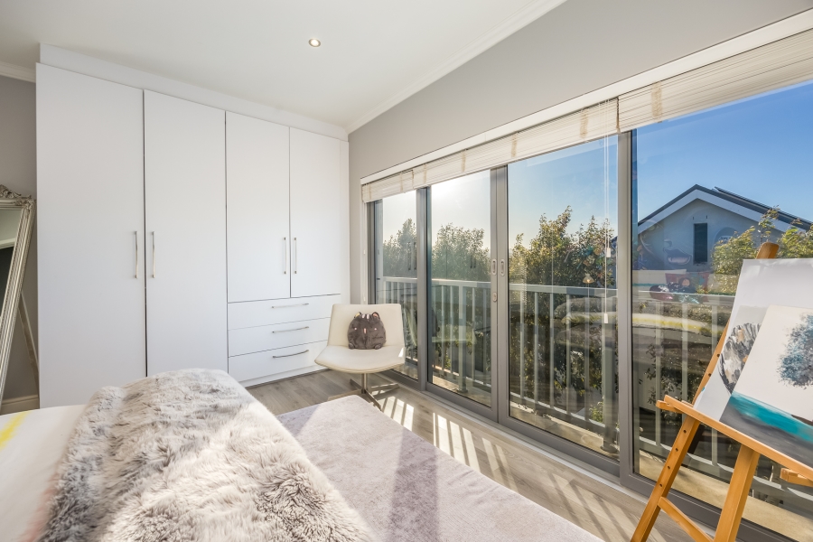 4 Bedroom Property for Sale in Graanendal Western Cape